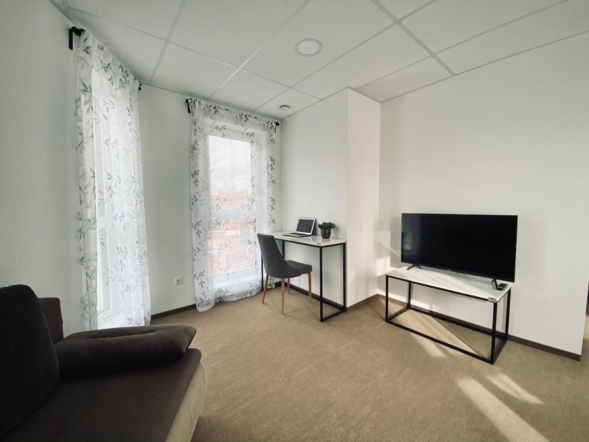 Floros Namai Otel Silale Dış mekan fotoğraf